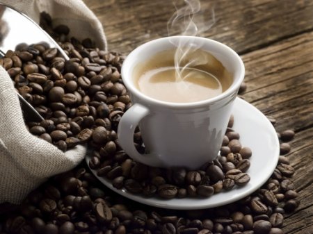 Кава підвищує або знижує тиск? Про чудовий напій без прикрас