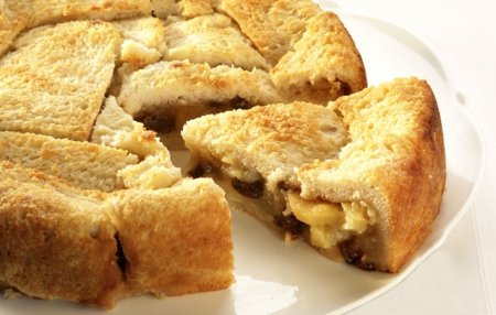 Рецепт шарлотки з яблуками - прекрасний десерт для всієї родини