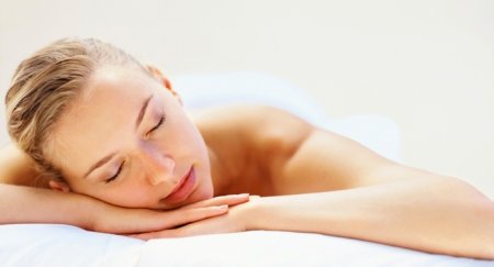 Самостійний масаж особи: що варто знати?