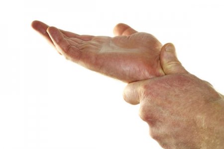 Оніміння пальців правої руки: причини. Чому німіють пальці