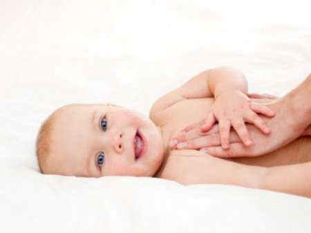 Що таке гіпертонус у новонароджених?
