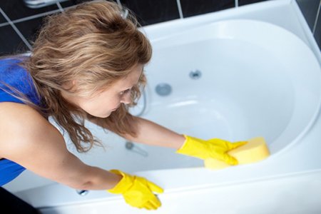 Як відбілити ванну в домашніх умовах і почистити?