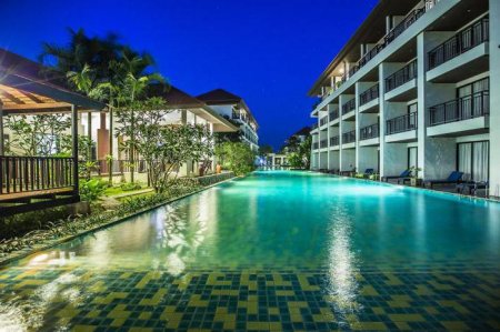 Готель D Varee Mai Khao Beach 4* (Пхукет, Таїланд): опис, відгуки та фото