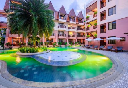Sea View Patong Hotel 4* (, ):   