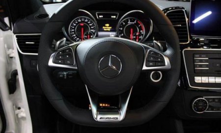   Mercedes-Benz GLS: ,   