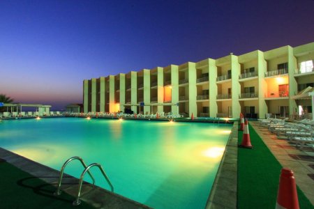  Beach Hotel Sharjah 3* (/): , ,    