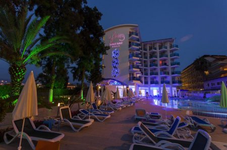 Infinity Beach Hotel 4* (, ):    