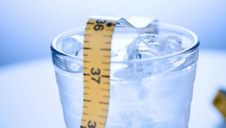 Швидко схуднути допоможе водна дієта: за три дні можна скинути до 3 кг