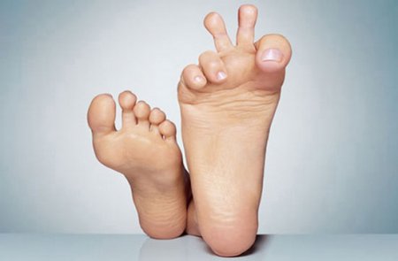 Як позбутися пітливості і запаху поту ніг