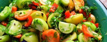 Мамин рецепт - мариновані зелені помідори