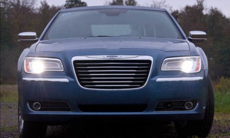 Chrysler 300C:  , 