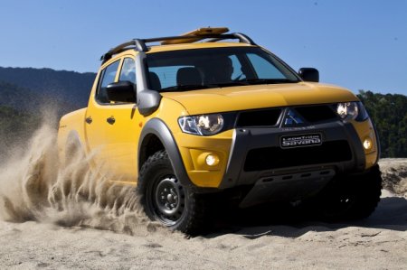 "̳ 200" (Mitsubishi L200):    