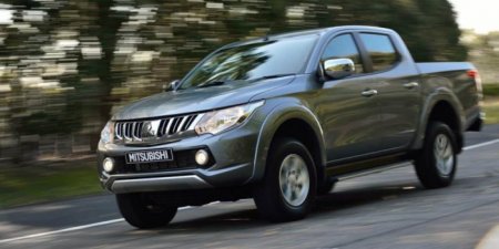 "̳ 200" (Mitsubishi L200):    