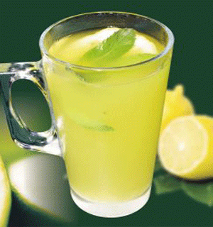 Лимонна дієта: п'ємо і худнемо