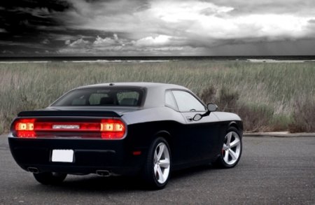 Dodge Challenger SRT8:  , 