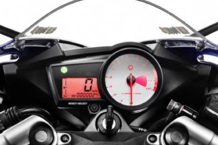  Yamaha YZF-R125.  ,   