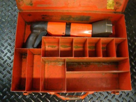    HILTI: , ,   