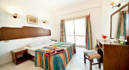 Minamark Resort & Spa 4* (/):    