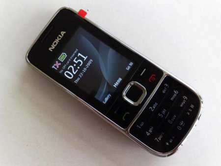   Nokia 2700 Classic