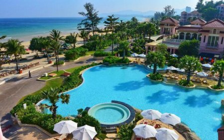 The Old Phuket Karon Beach Resort 4*: , 