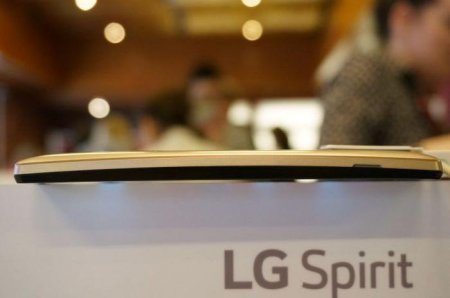  LG Spirit H422:  , , 