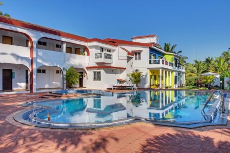  Longuinhos Beach Resort 3* (, ):  , ,  