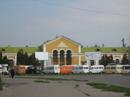  : , ',    
