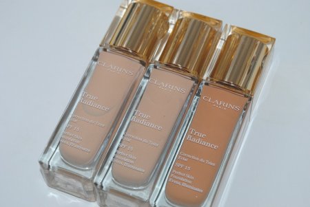  Clarins:  ,  , 