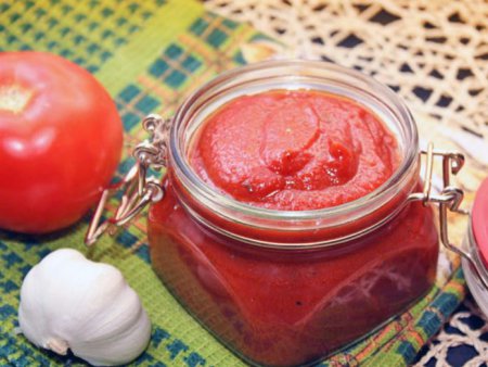 Рецепт томатного домашнього кетчупу